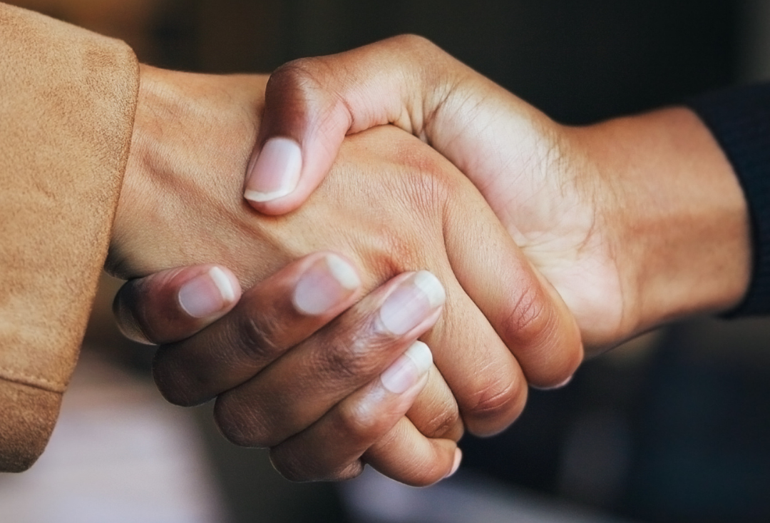 COMERCIAL DE VENTAS: FUNCIONES CLAVE PARA IMPULSAR EL CRECIMIENTO B2B